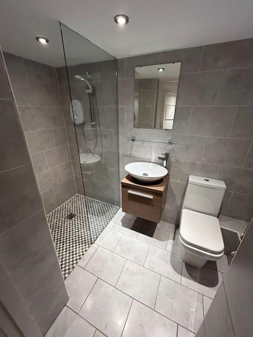 Spacious Central 2Bed Apartment 윌름슬로 외부 사진