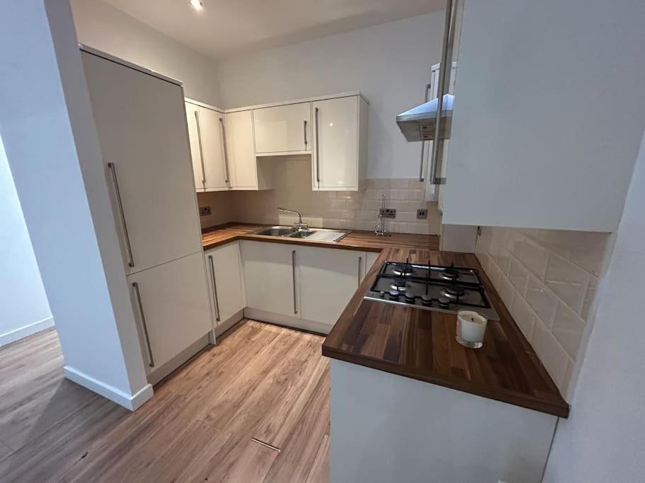 Spacious Central 2Bed Apartment 윌름슬로 외부 사진